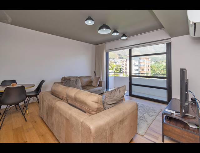 2 BEDROOM APARTMENT TO LET IN GARDENS